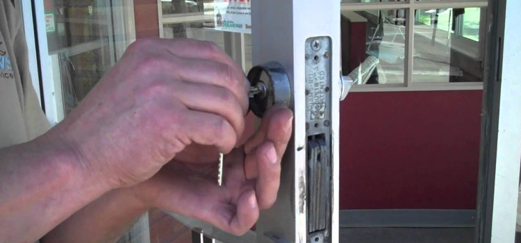 commercial door lock repair Bracebridge