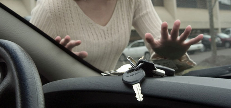 vehicle lockout service Bracebridge